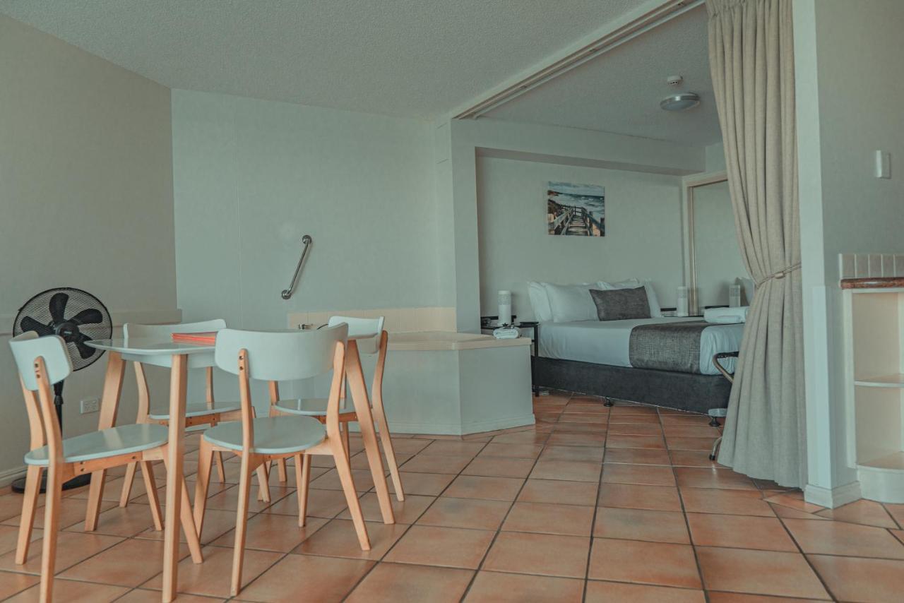Aparthotel La Promenade Caloundra Zewnętrze zdjęcie