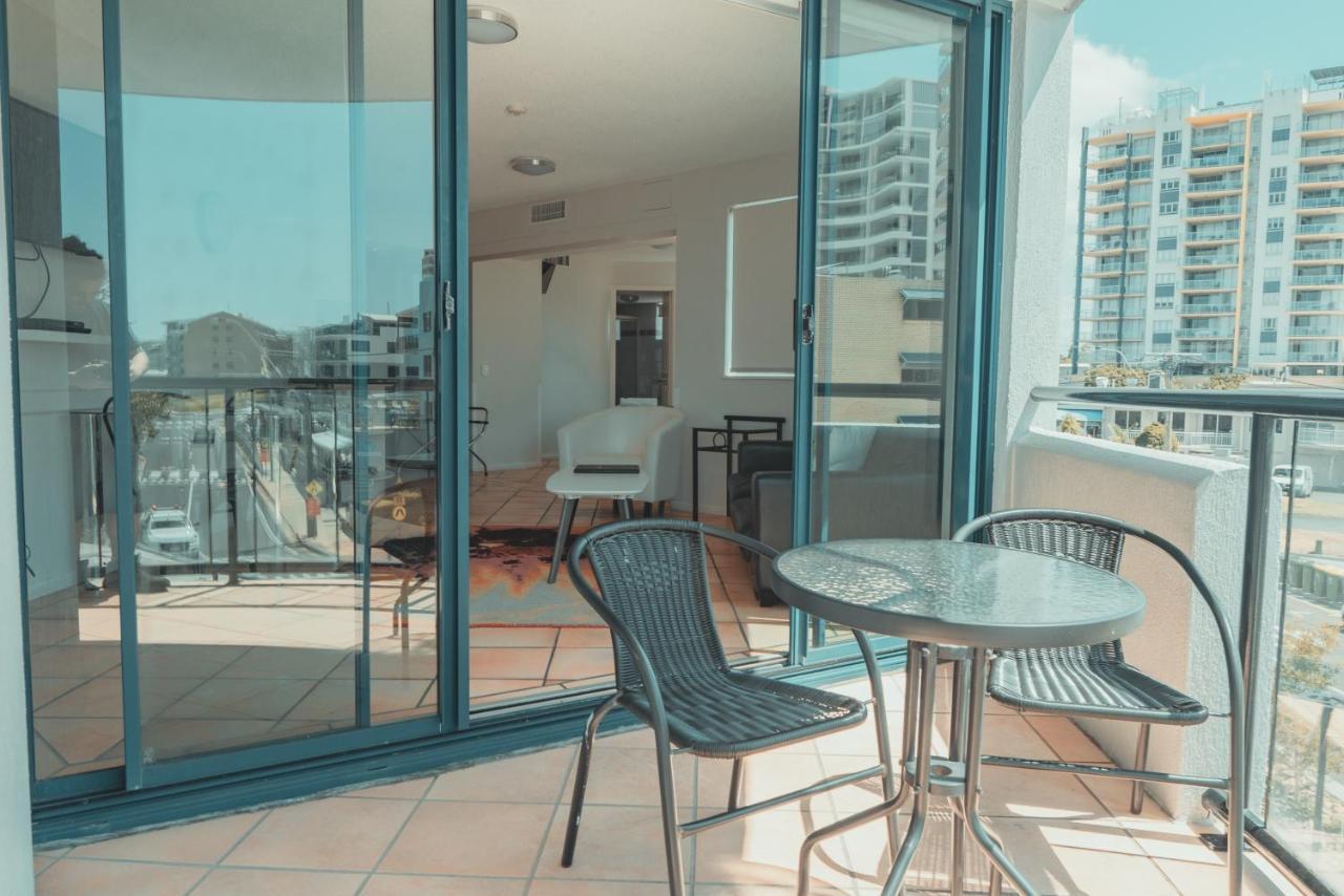 Aparthotel La Promenade Caloundra Zewnętrze zdjęcie