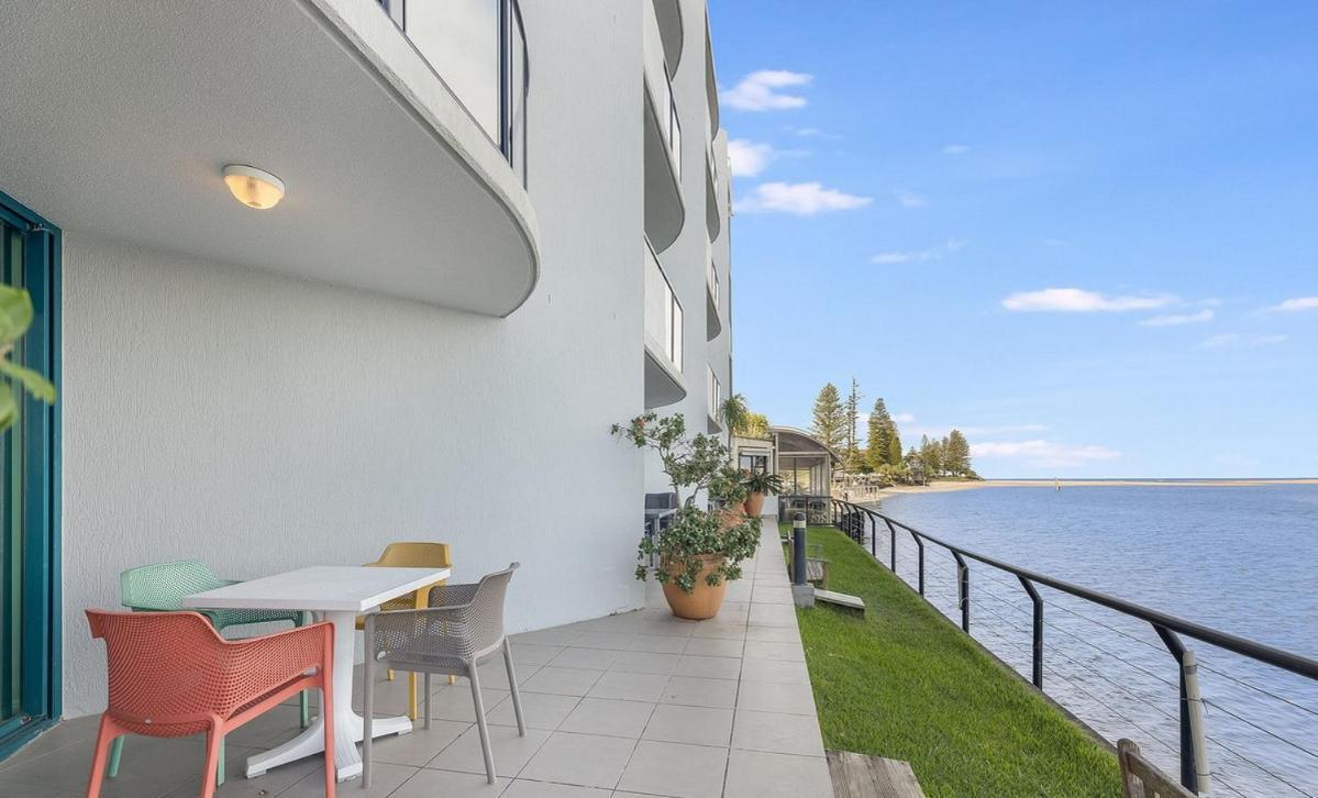 Aparthotel La Promenade Caloundra Zewnętrze zdjęcie
