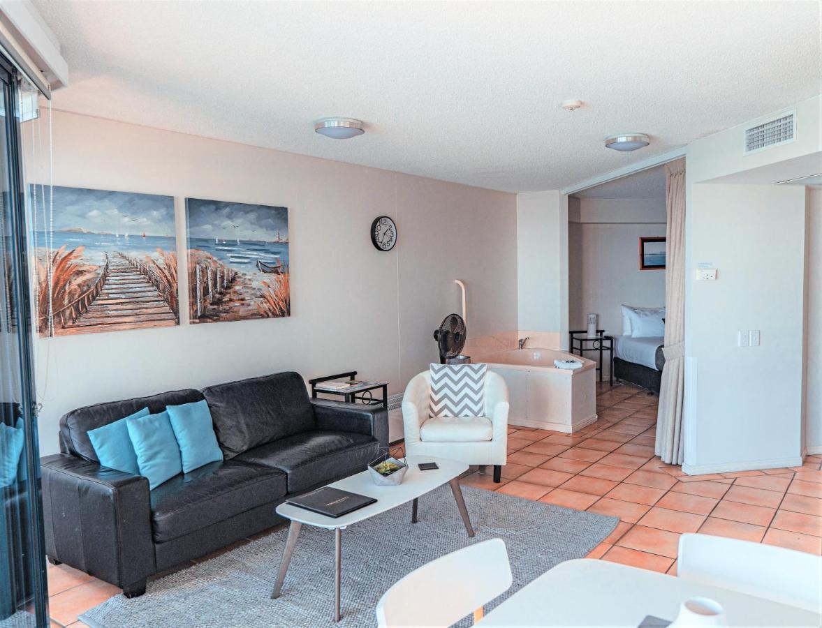 Aparthotel La Promenade Caloundra Zewnętrze zdjęcie